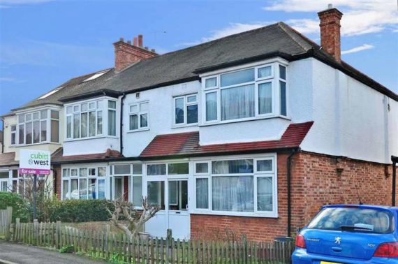 3 Bedroom End of Ter...
